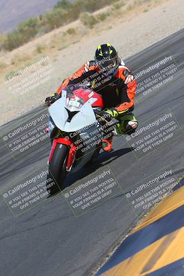 media/Oct-17-2024-Racers Edge (Thu) [[f51934c085]]/B Group/Session 2 (Turn 6 Inside)/